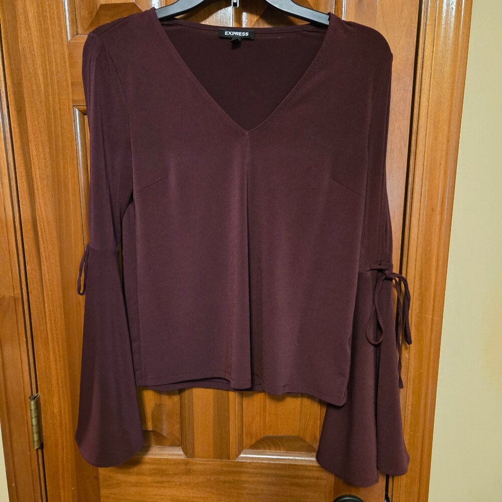 Express Blouse Top Maroon Slit Cold shoulder Bell Sleeve with Tie V Neck